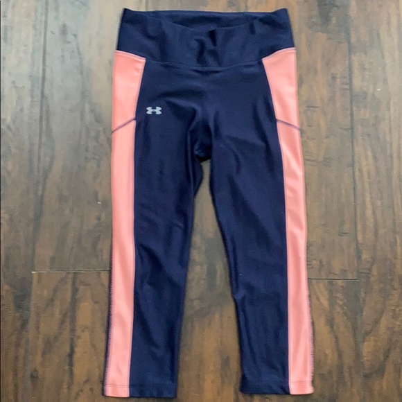 Under Armour Pants - Under Armour Capri Leggings~Size M